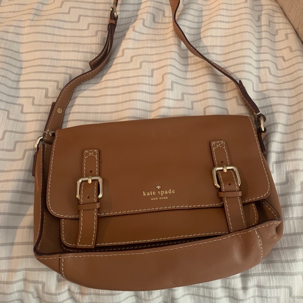 Kate Spade leather crossbody purse!